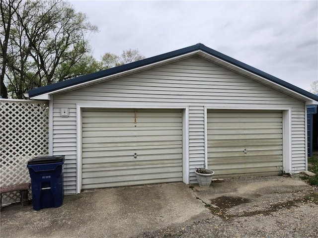 view of detached garage