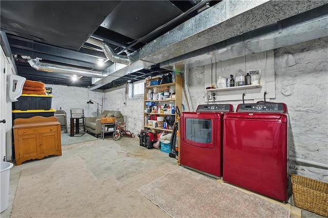 basement with washing machine and dryer