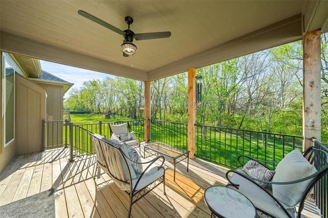 811 W Shawhan Pkwy, Lees Summit, MO 64086 - wooden deck featuring a ceiling fan