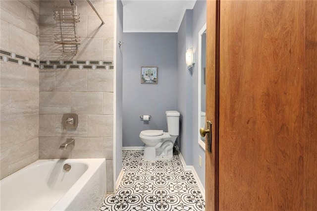 3700 Jefferson St, Kansas City, MO 64111 - bathroom featuring toilet, crown molding, baseboards, and bathtub / shower combination