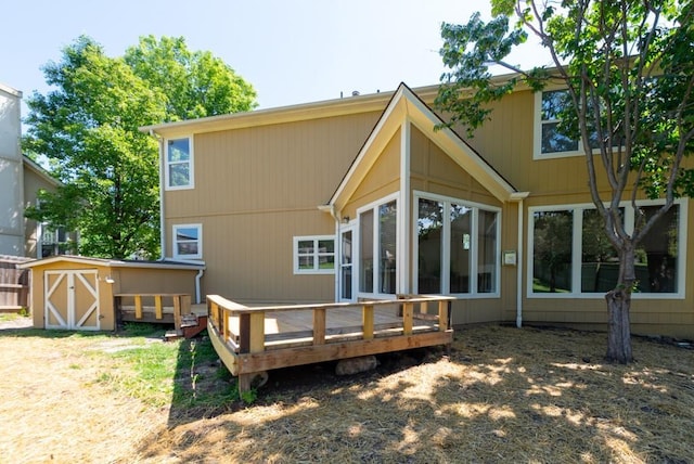 6512 N Fisk Ct, Kansas City, MO 64151 - back of house featuring a wooden deck