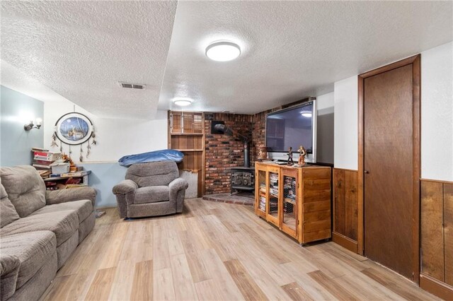 817 NE 81st St, Kansas City, MO 64118 - photo 22