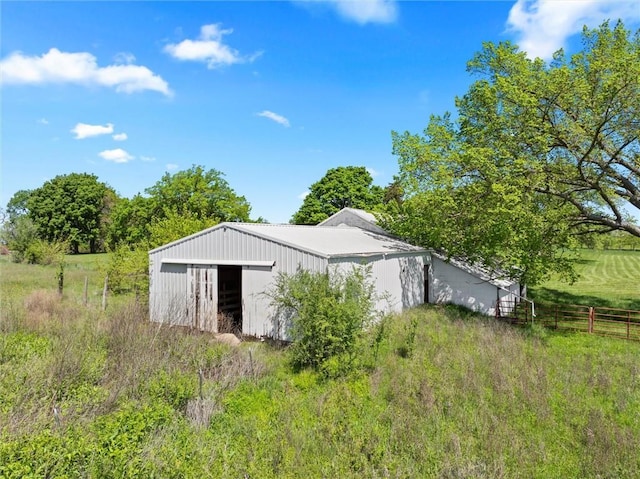 657 N 400th Rd, Overbrook, KS 66524 - view of pole building featuring fence