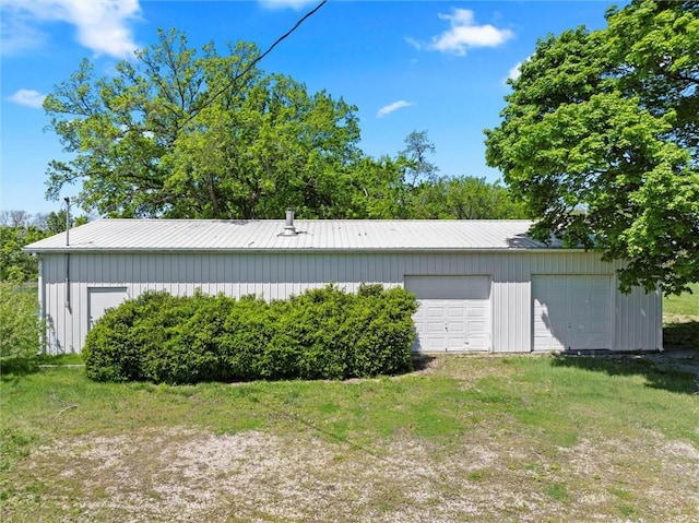 657 N 400th Rd, Overbrook, KS 66524 - view of detached garage