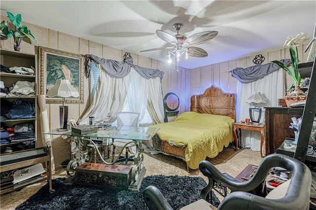 636 S Fuller Ave, Independence, MO 64052 - bedroom featuring a ceiling fan
