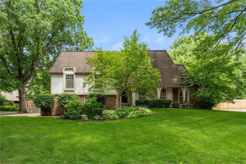 11301 Jefferson St, Kansas City, MO 64114 - view of front of house