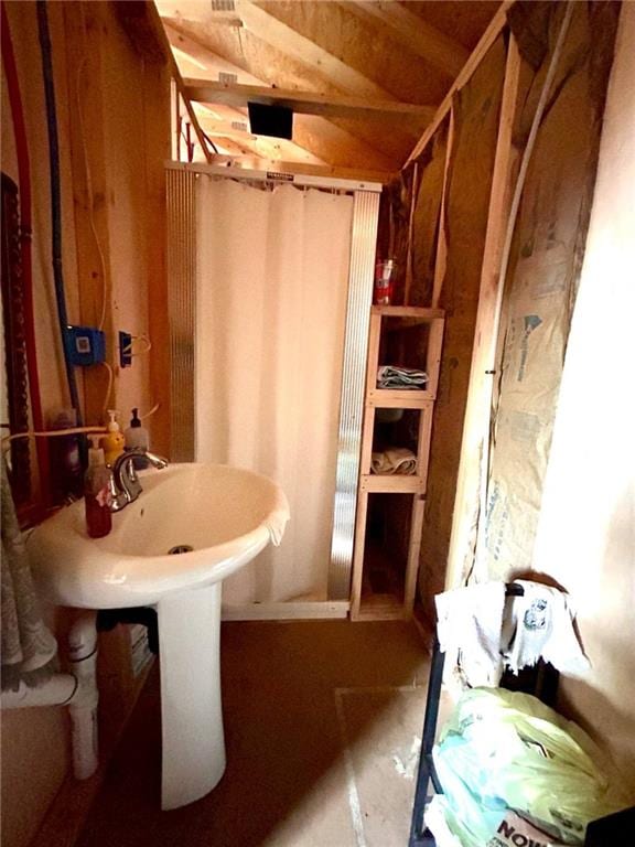 5971 Montgomery Rd, Mound City, KS 66056 - view of bathroom