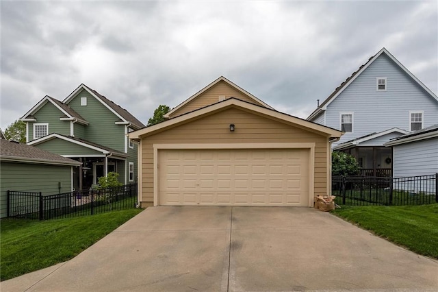 925 SW Ovation Dr, Lees Summit, MO 64081 - traditional-style house featuring fence, a front yard, and a detached garage