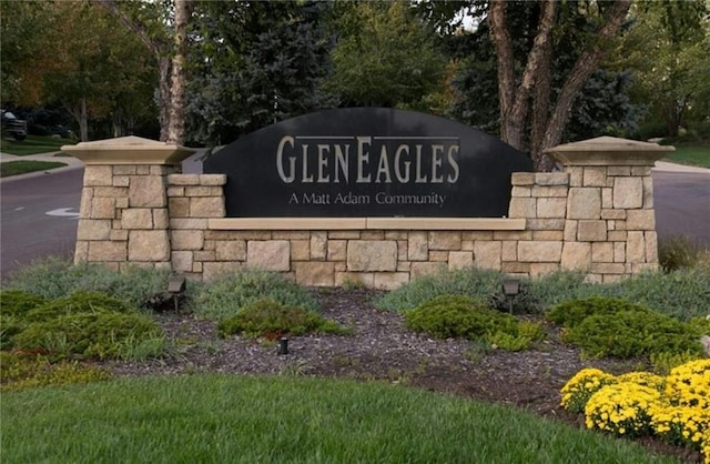 10675 W 142nd Ter, Overland Park, KS 66221 - view of community / neighborhood sign