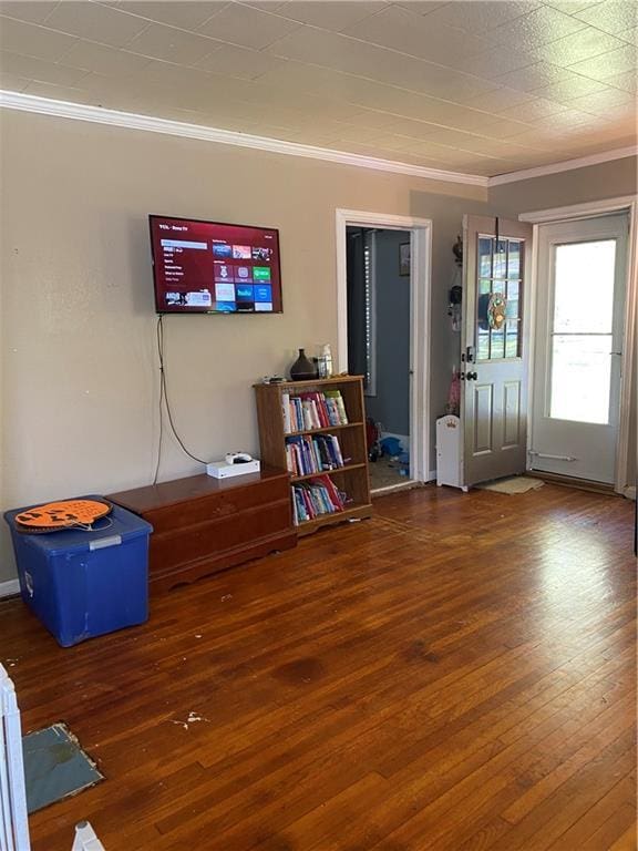 1404 S Barrett Ave, Sedalia, MO 65301 - interior space featuring wood-type flooring and ornamental molding