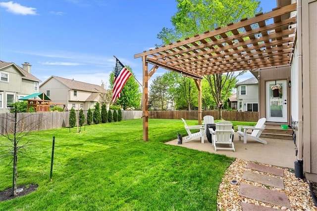 view of yard featuring a fenced backyard, a pergola, a residential view, and a patio