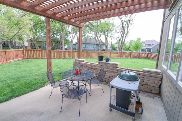 17065 W 162nd St, Olathe, KS 66062 - view of patio featuring a pergola, outdoor dining area, and a fenced backyard