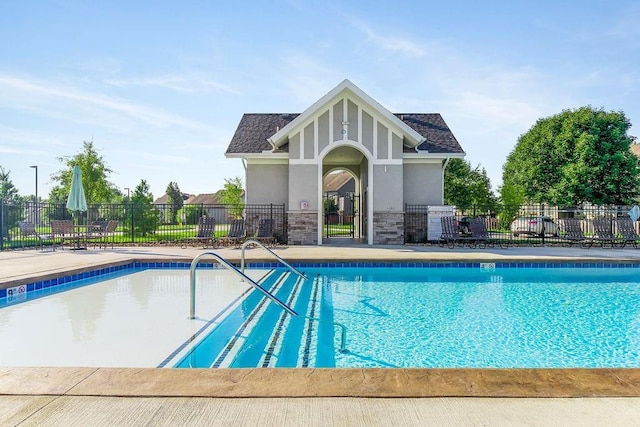 pool with fence