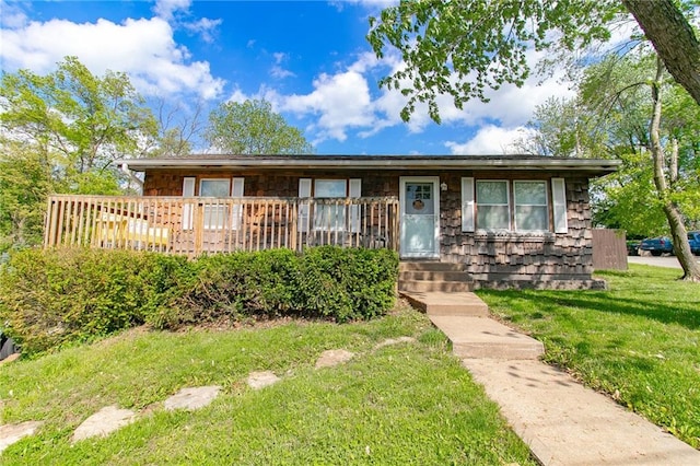 400 N Boardman St, Pleasant Hill, MO 64080 - ranch-style house with a porch and a front yard