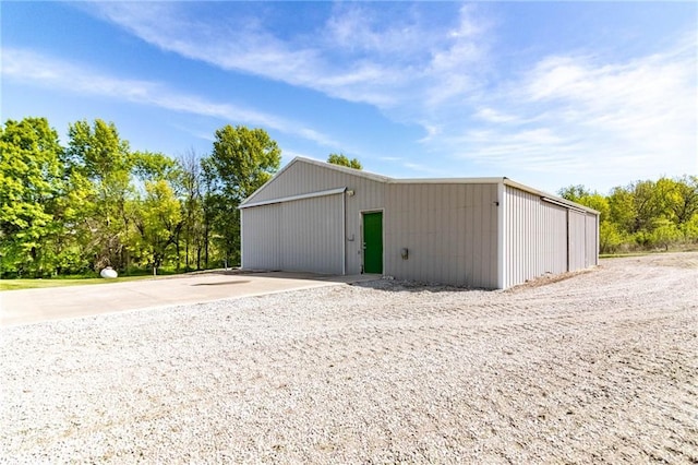 view of detached garage
