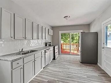 809 Monroe Ave, Kansas City, MO 64124 - photo 2