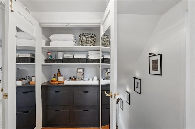 6116 W 61st Ter, Mission, KS 66202 - pantry featuring a sink