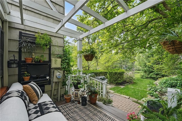 6116 W 61st Ter, Mission, KS 66202 - balcony with a pergola