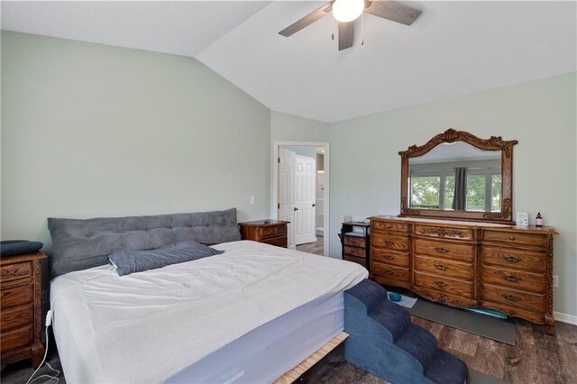 7912 N Poplar Ct, Kansas City, MO 64119 - bedroom with lofted ceiling, wood finished floors, a ceiling fan, and baseboards