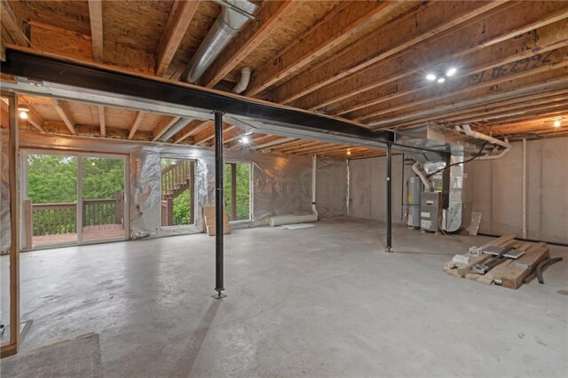 7912 N Poplar Ct, Kansas City, MO 64119 - below grade area with heating unit and gas water heater