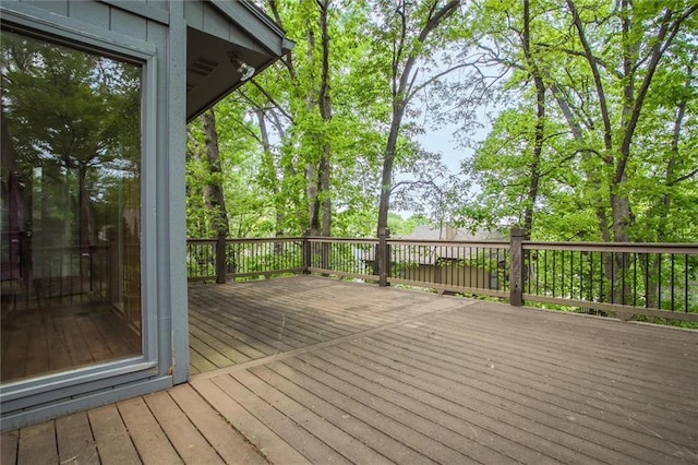 4008 NW 75th St, Kansas City, MO 64151 - view of wooden deck