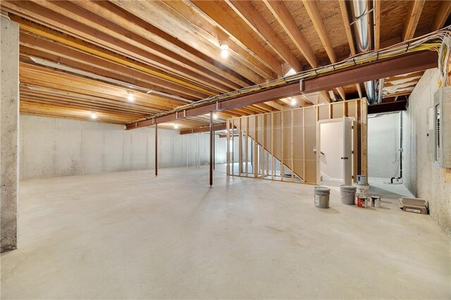 view of unfinished basement