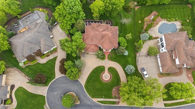 aerial view of property and surrounding area
