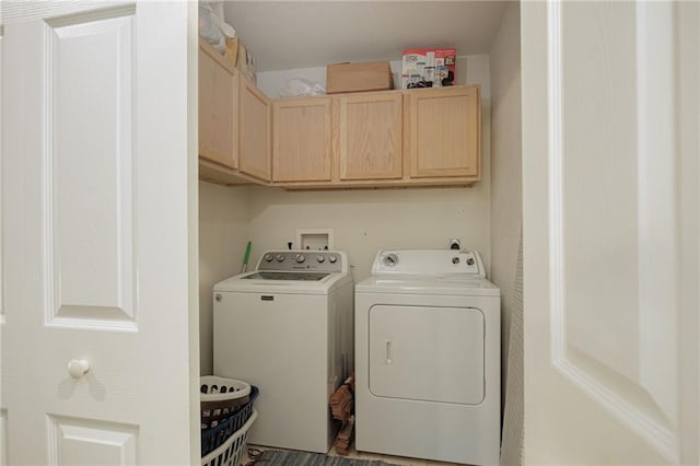 102 W Swenson Dr, Savannah, MO 64485 - laundry room with separate washer and dryer and cabinet space