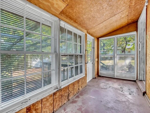 1619 Harvard Ave, Independence, MO 64052 - view of unfurnished sunroom
