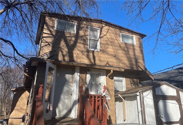 6837 S Benton Ave, Kansas City, MO 64132 - exterior space