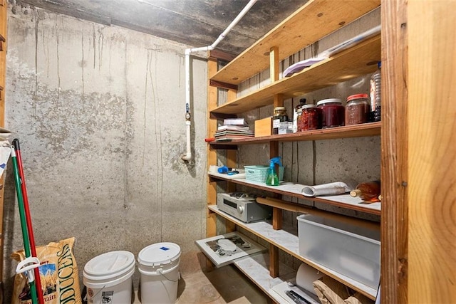 588 NW 105th Rd, Centerview, MO 64019 - view of storage room