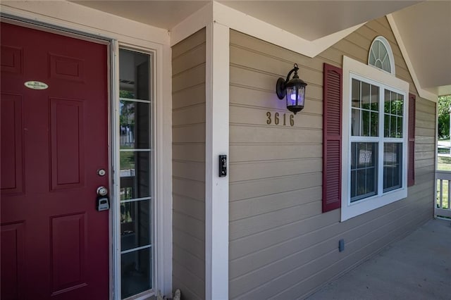 3616 Anchor Ct, Blue Springs, MO 64015 - property entrance featuring a porch