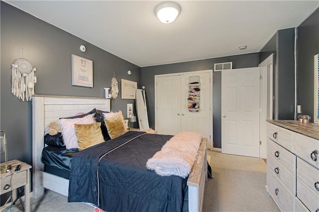 5912 NE Hidden Valley Dr, Lees Summit, MO 64064 - bedroom with light colored carpet and a closet