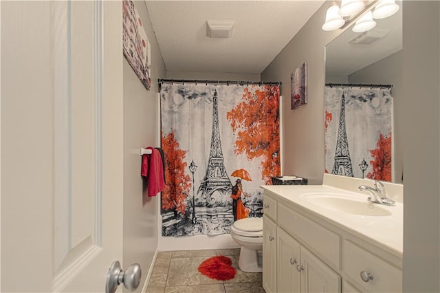 5912 NE Hidden Valley Dr, Lees Summit, MO 64064 - full bath with toilet, tile patterned floors, vanity, and curtained shower