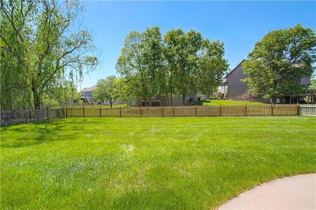 5912 NE Hidden Valley Dr, Lees Summit, MO 64064 - view of yard