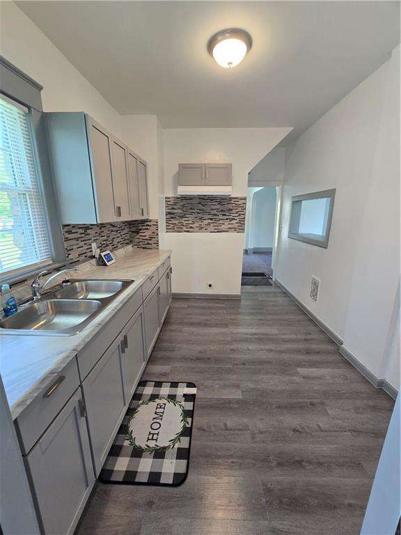 3618 Olive St, Kansas City, MO 64109 - photo 9