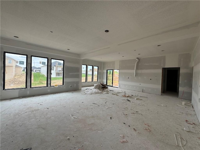 13610 NE 114th Pl, Kearney, MO 64060 - unfurnished room featuring a textured ceiling