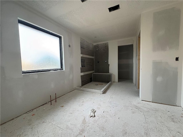 13610 NE 114th Pl, Kearney, MO 64060 - bathroom featuring a textured ceiling