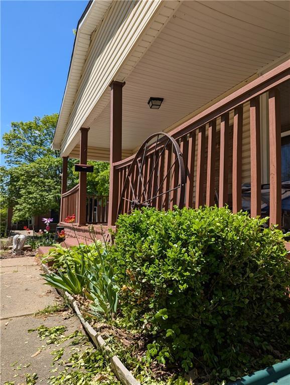 100 E 11th St, Horton, KS 66439 - exterior space