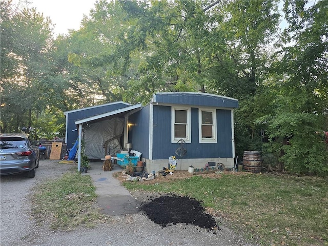 view of front of property
