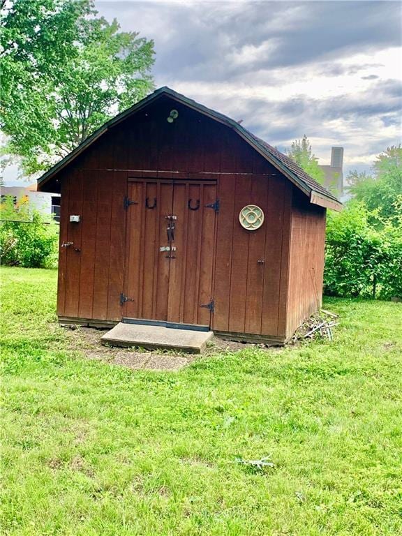 308 NW Shamrock Ave, Lees Summit, MO 64081 - view of outbuilding
