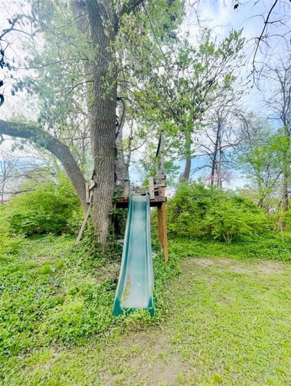 336 E Park St, Olathe, KS 66061 - view of play area