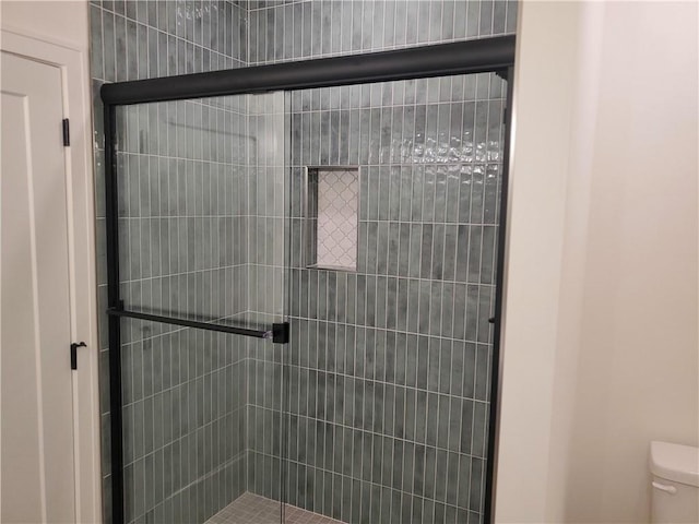 17122 W 168th Pl, Olathe, KS 66062 - full bathroom featuring a stall shower