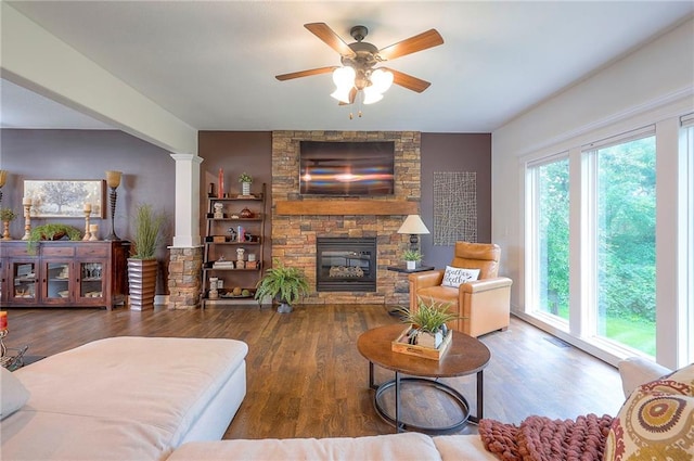 3536 SW Dana Ave E, Lees Summit, MO 64082 - living area featuring healthy amount of natural light, wood finished floors, and ceiling fan