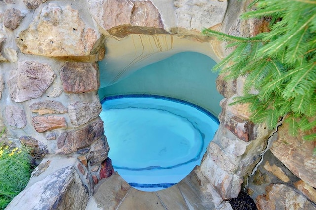 14575 Granada Cir, Leawood, KS 66224 - view of swimming pool