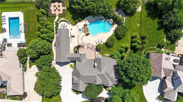 14575 Granada Cir, Leawood, KS 66224 - aerial view of a pool