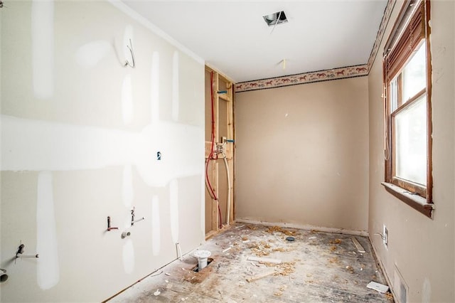 4904 Grandview Rd, Kansas City, MO 64137 - interior space
