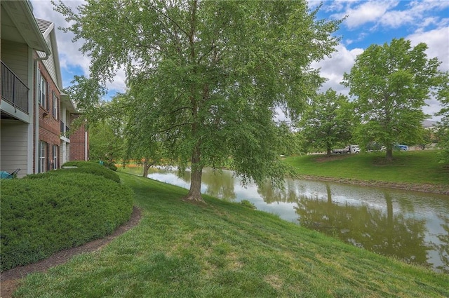 11629 Tomahawk Creek Pkwy Unit G, Leawood, KS 66211 - water view