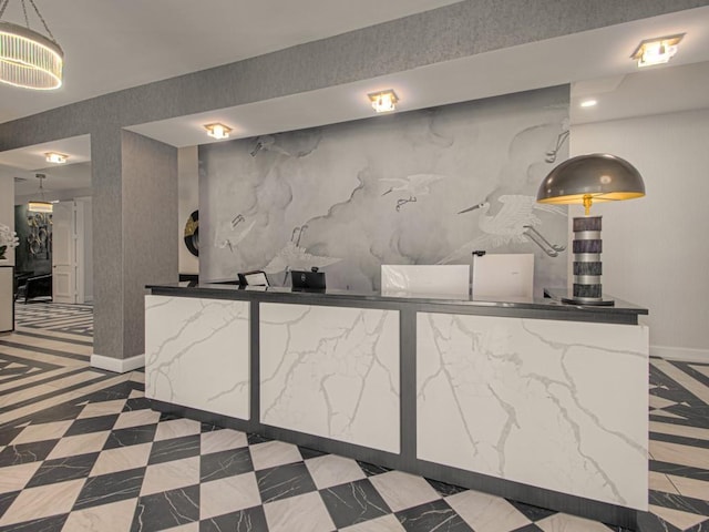 welcome area featuring recessed lighting