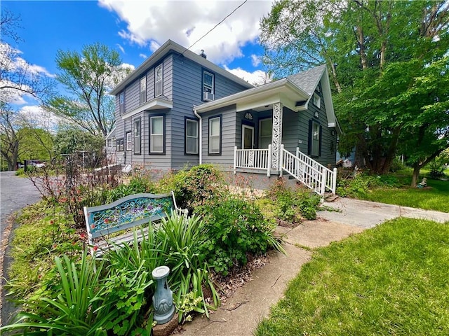 2312 Maple Ave, Leavenworth, KS 66048 - view of home's exterior with covered porch